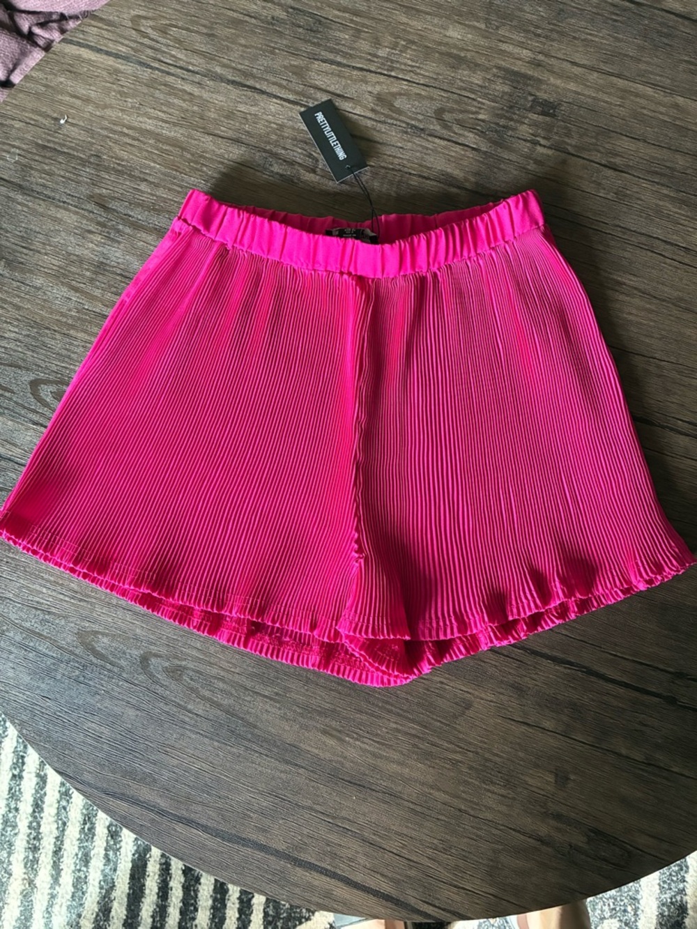 PrettyLittleThing Neon Pink Pleated Elastic Waist Shorts